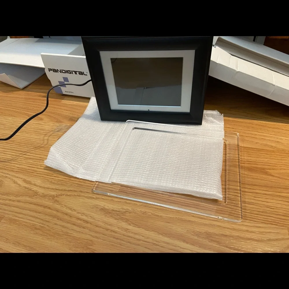 Digital Photo Frame - Picture 8 of 16